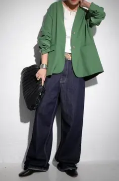 antiquaアンティカ 綺麗な落ち感 大人のノーカラージャケット