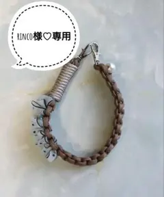 Item thumbnail for item 7d111635-58d4-4123-acbc-547e2d37050a