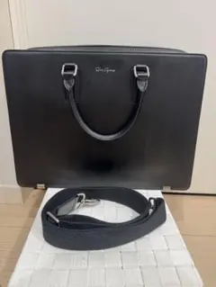 Dom Tepornaドンテポーナ ビジネスバッグ ショルダー付き