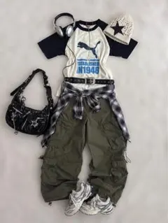 00s Y2K PUMA ラグランTシャツ　ロゴ　マクブリング　スポーツmixのサムネイル