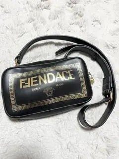 美品★FENDACE ショルダーバッグ★フェンディ×ヴェルサーチェのサムネイル