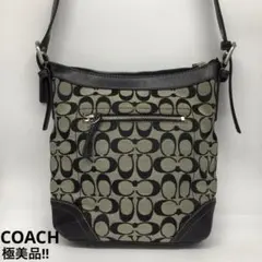 【極美品】COACH シグネチャー ショルダーバッグ ブラック チャーム付き
