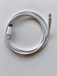 USB-C Lightningケーブル 純正品 ホワイト