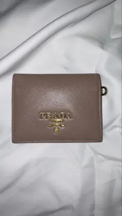最終値下げ　PRADA レザー カードケース ベージュ