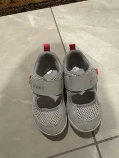 アシックス ベビー 15 スニーカー　サンダル