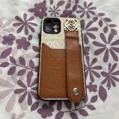 iPhone 12用ブラウンレザーケース