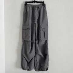 グレー カーゴパンツ サイドポケット付き wego