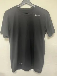 Nike DRI-FIT ブラック Tシャツ M