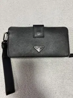 プラダ　長財布　サフィアーノ