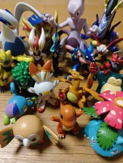 モンコレ　フィギュアセット　18体