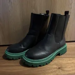 ブラック　グリーン　バイカラー　ショートブーツ　ゴア