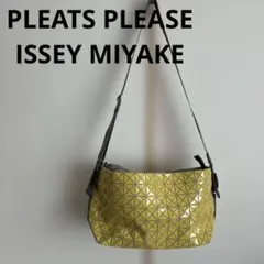 PREATS PREASE ISSEY MIYAKE ショルダーバッグ イエローのサムネイル