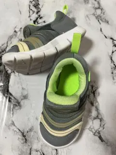 Nike ダイナモフリーグレー/ライム14センチ