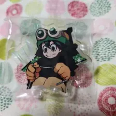 僕のヒーローアカデミア ヒロアカ 蛙吹梅雨 アクリルバッジ マルイ 冬 雪山