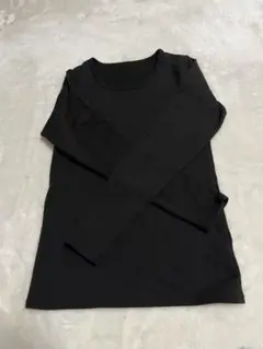 ブラック長袖　しまむらファイバーヒートプレミアム