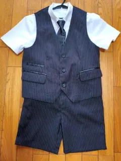 【美品】フォーマルスーツ 4点セット半ズボン 黒 夏 150cm