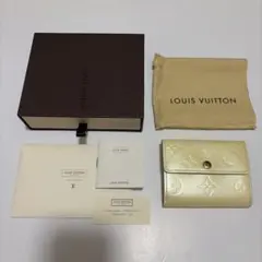 Y*u様 LOUIS VUITTON 三つ折り財布 ヴェルニ m1477