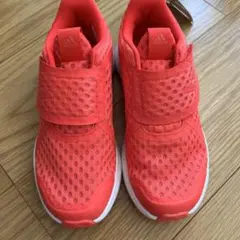 adidas 女の子　スニーカー