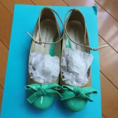 エナメルリボンシューズ