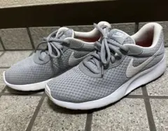 美品　ナイキ　NIKE TANJUN タンジュン ランニングシューズ　24.5のサムネイル