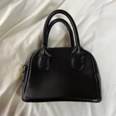 ブラックハンドバッグ【ショルダーストラップ付き】