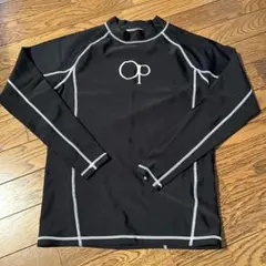 OCEAN PACIFIC ブラック長袖ラッシュガード　サイズM