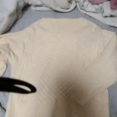アーバンリサーチのアイボリーニット美品