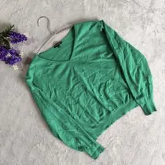 INDIVI【M相当】長袖ニット／Vネック クロップド 鮮やかグリーン 薄手