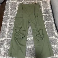 グリーンカーゴパンツ