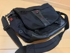 最終価格❗️TUMI T-Tech メッセンジャーバッグ/ブラック/ノートPC可能のサムネイル
