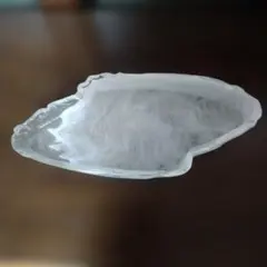 ガラス製 花器　モダン