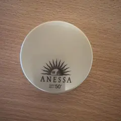 ANESSA コンパクトケースのサムネイル
