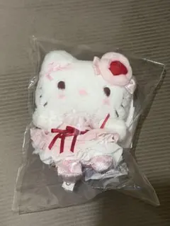 サンリオ いちごホイップケーキ マスコット ハローキティ - メルカリ