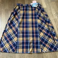 タグ付き新品　しまむら　HInaプロデュースフレアスカート 4Lサイズ