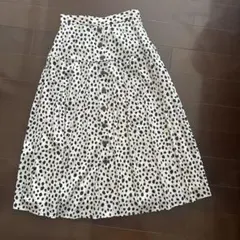 ウィルセレクション　ソフトプリーツスカート　フレアスカート　ダルメシアン柄