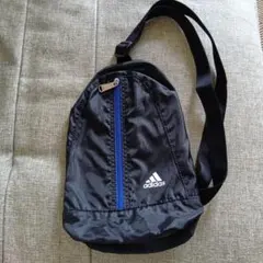 adidas ボディバッグ ワンショルダーバッグのサムネイル