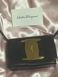 フェラガモ　ショルダーバッグ　ポシェット　黒