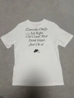 オシャレデザイン❗️Nike Tシャツ バックプリントのサムネイル