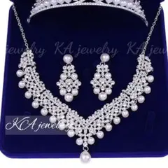 【大人気】2点セット☆イヤリング (ピアス) &ネックレス 結婚式 パール