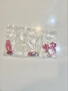 TWICE LOVELYS アクリルカラビナフロッキーマスコット モモ