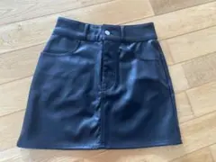 Fレザー台形ミニスカート