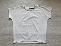 SACRA サクラ　トップスのサムネイル