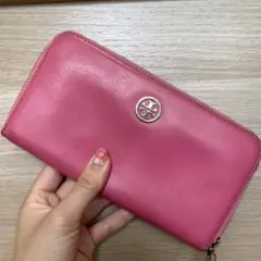 Tory Burch ピンクレザー長財布