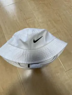 ベビー用Nike バケットハット ホワイト UPF 40+