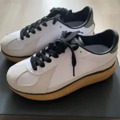 Onitsuka Tiger オニツカタイガー「DELECITY」　スニーカー