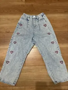 130センチ　ハート刺繍 デニムパンツ キッズのサムネイル