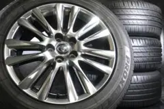 トヨタ純正 60系 ハリアー プレミアム 22年製 トーヨー 235/55R18のサムネイル