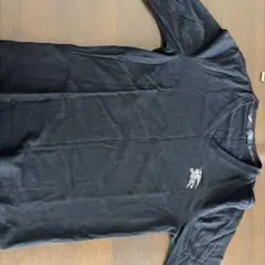 黒 Vネック Tシャツ 馬の刺繍