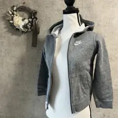 キッズ【Nike】グレー ジップアップパーカー 裏起毛135cm~ XS ロゴ