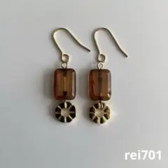 No.341 シンプル　チェコビーズスクエア　キャラメル　ピアス　イヤリング